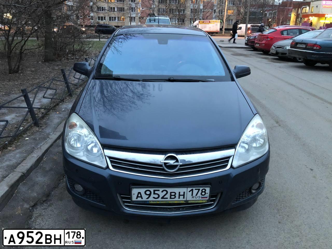 Фото автомобиля OPEL ASTRA, 2008 — госномер М125РТ67. Цвет: СЕРО-СИНИЙ