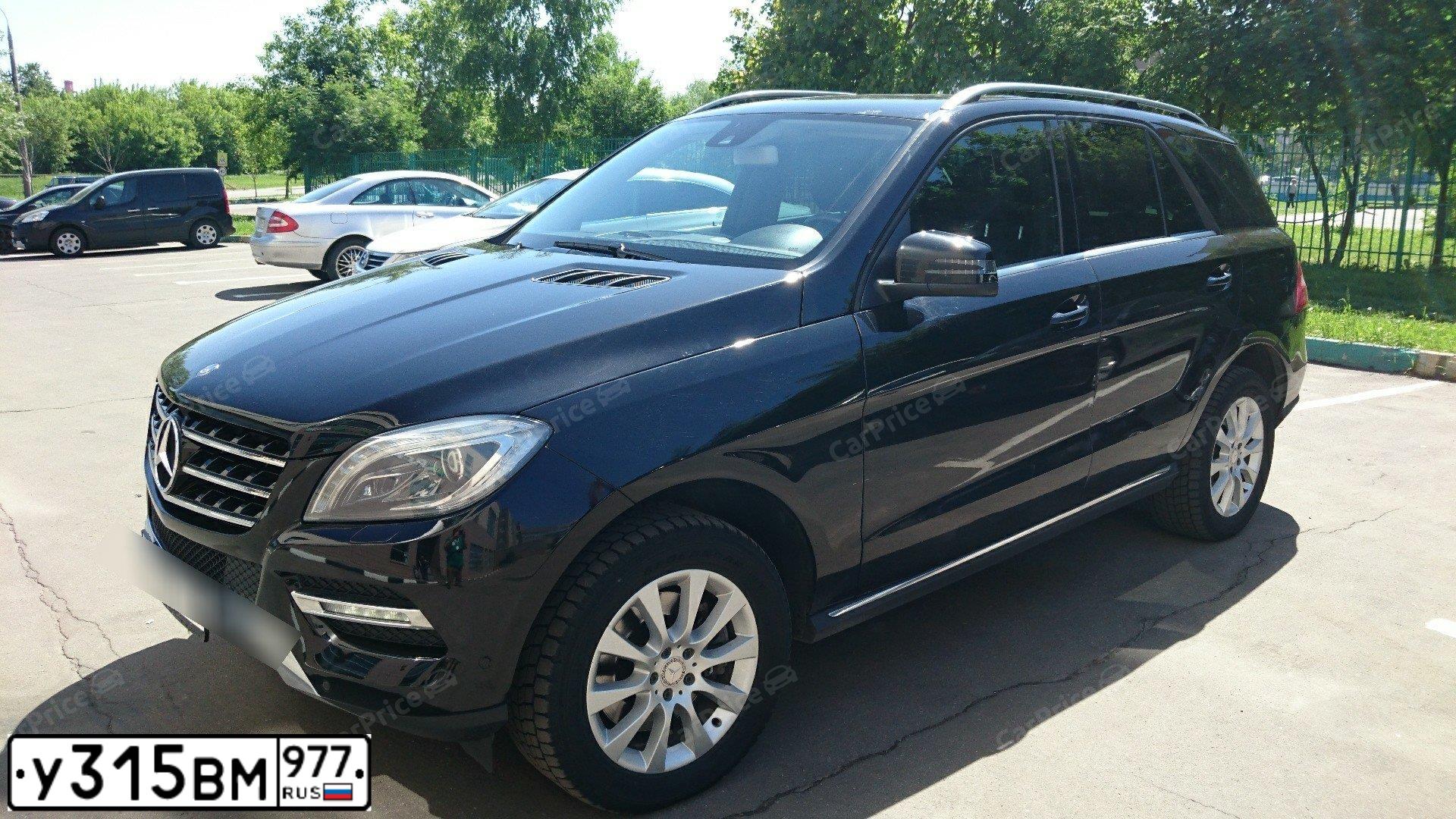 Фото автомобиля MERCEDES M-KLASSE, 2012 — госномер В700ХА77. Цвет: ЧЕРНЫЙ