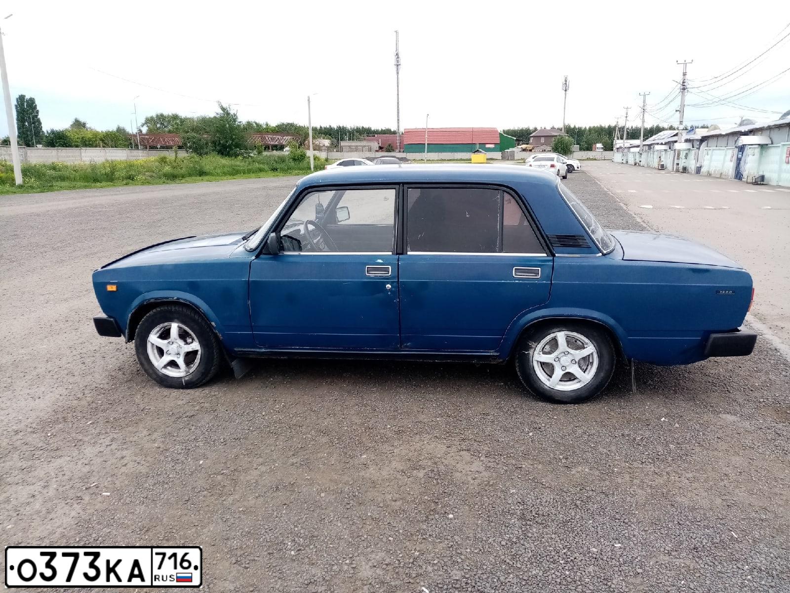 Фото автомобиля LADA 2105, 2002 — госномер С818МК73. Цвет: БАЛТИКА