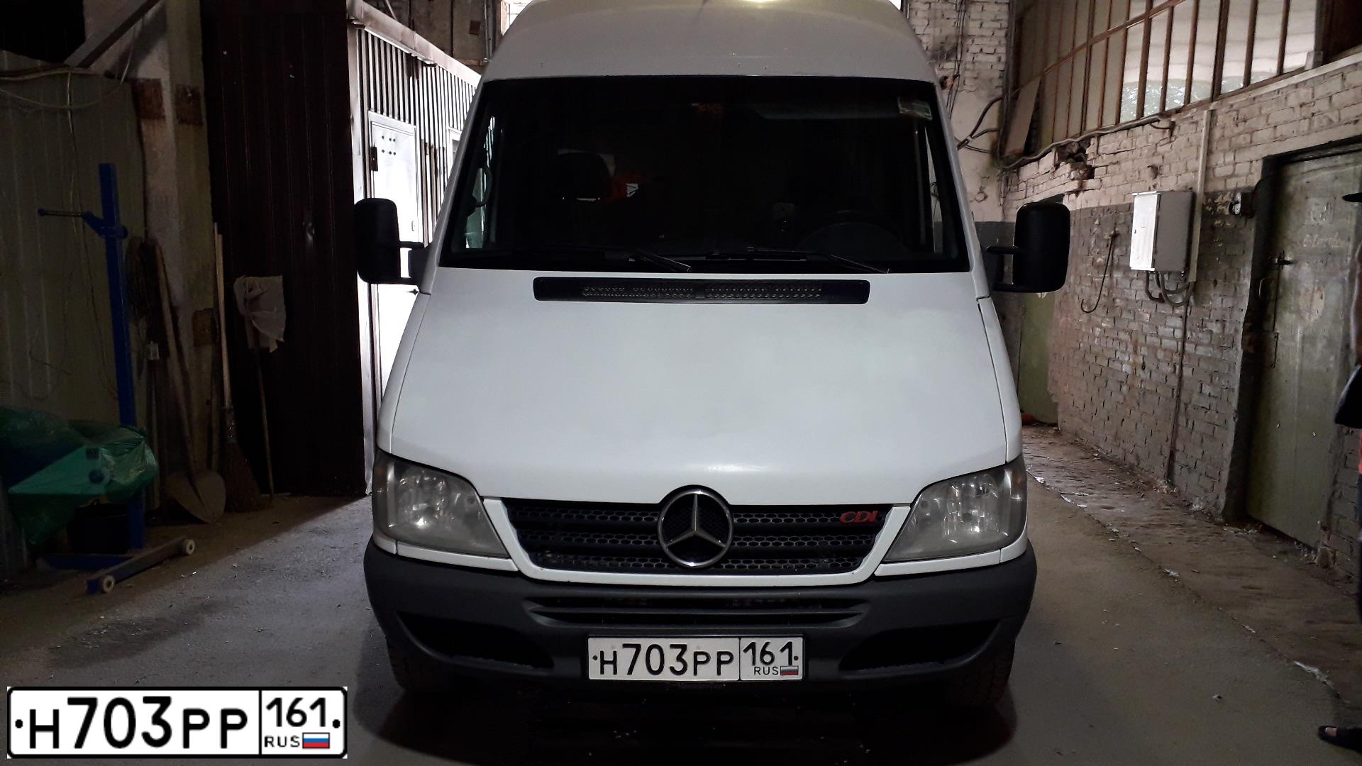 Фото автомобиля MERCEDES SPRINTER, 2013 — госномер Н703РР161. Цвет: БЕЛЫЙ