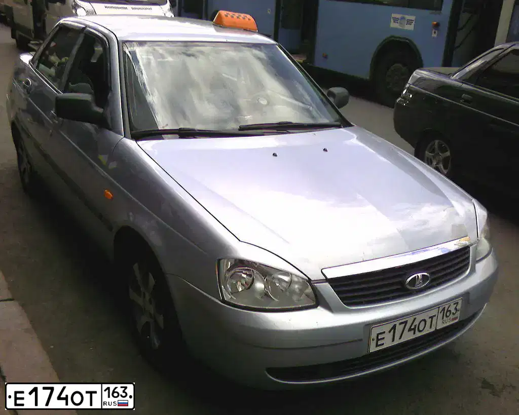 Фото автомобиля LADA PRIORA, 2007 — госномер К135ВУ180. Цвет: СЕРЕБРИСТО-ГОЛУБОЙ