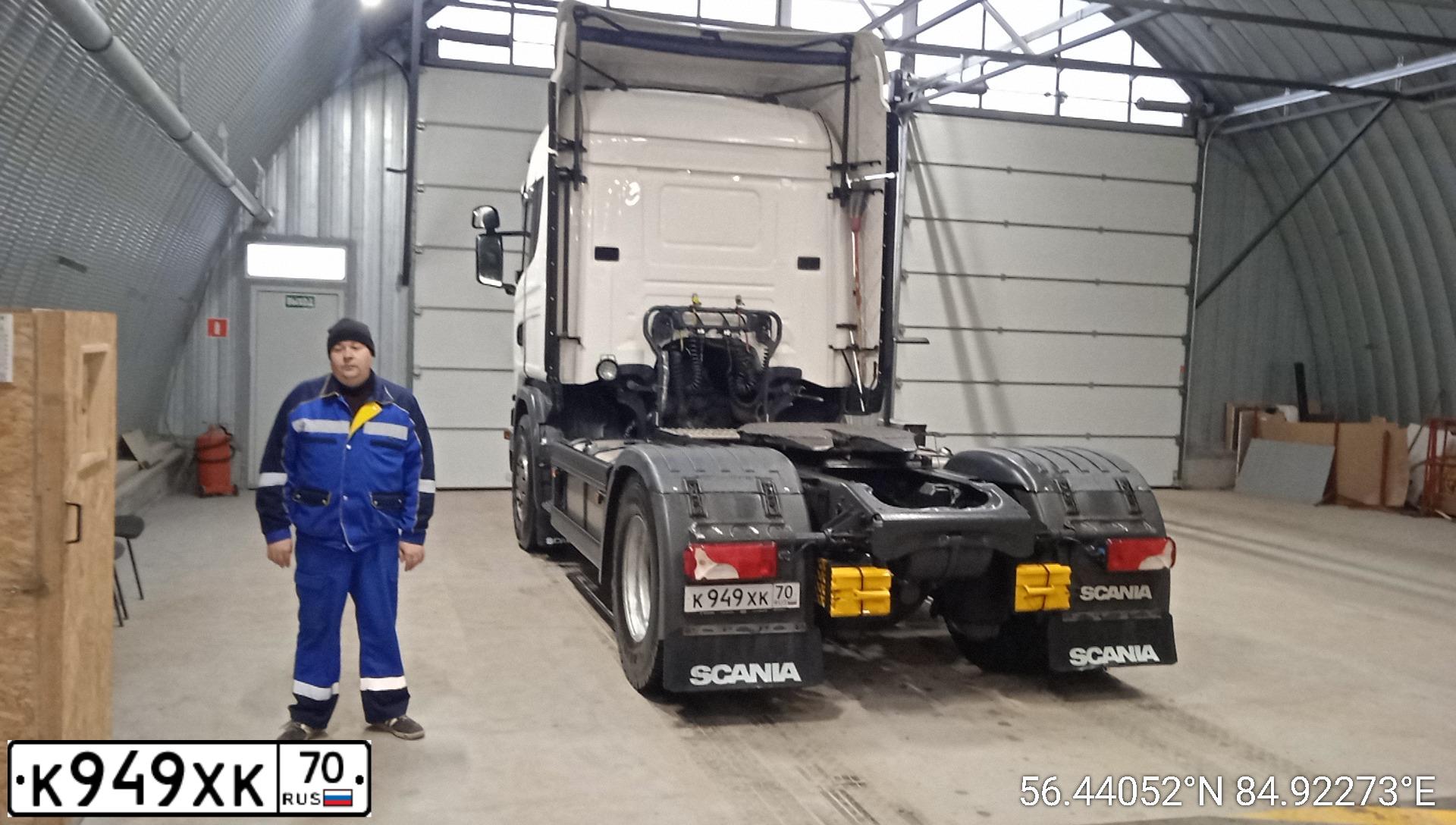 Фото автомобиля SCANIA SERIE G /4X2/, 2018 — госномер К949ХК70. Цвет: БЕЛЫЙ