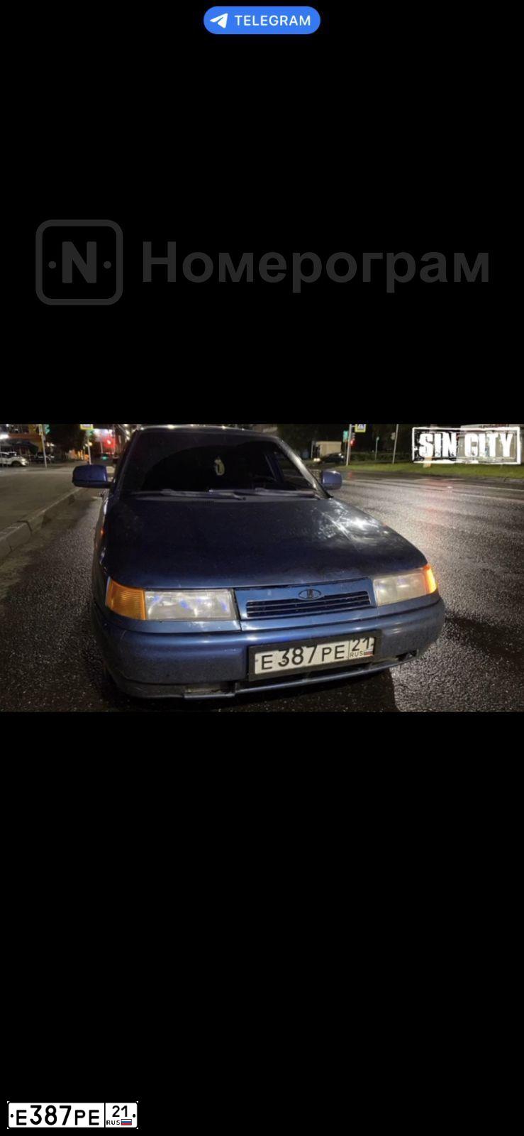 Фото автомобиля LADA 2110 LADA, 2004 — госномер Е387РЕ21. Цвет: Сине-зеленый