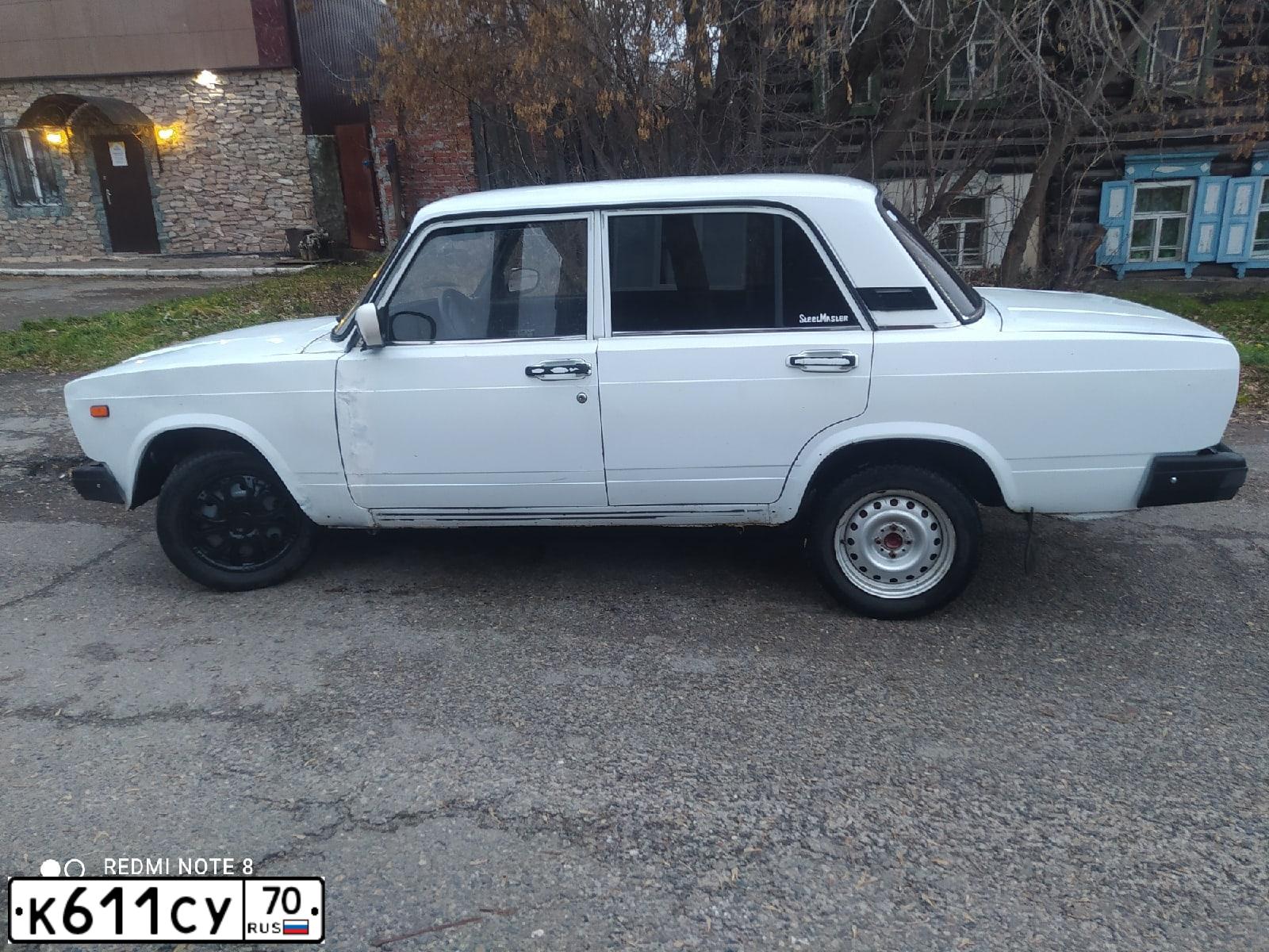 Фото автомобиля ВАЗ 21074, 2007 — госномер Е601АМ122. Цвет: Белый