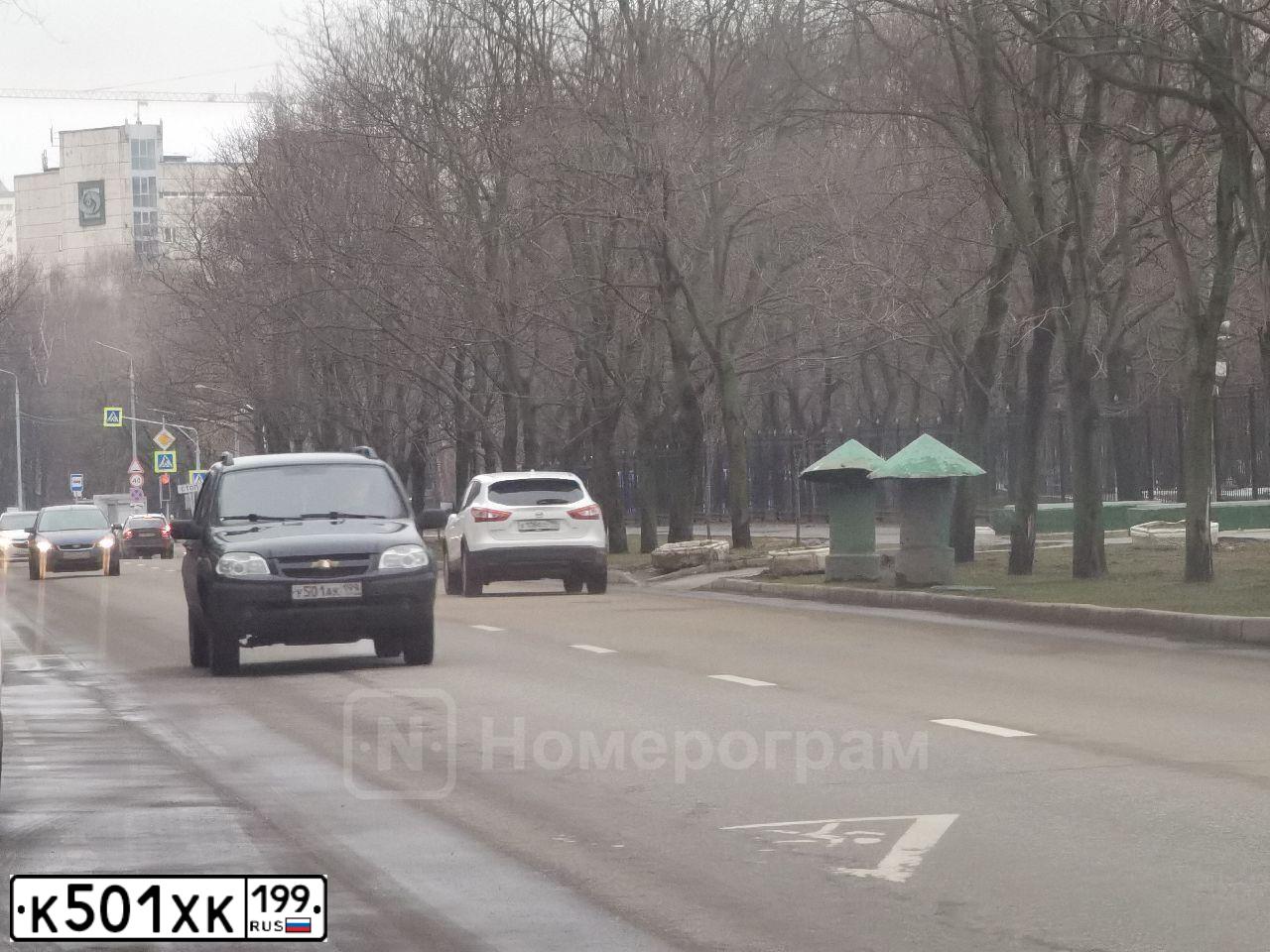 Фото автомобиля VOLVO S60, 2005 — госномер Н480ЕХ797. Цвет: Серебристый