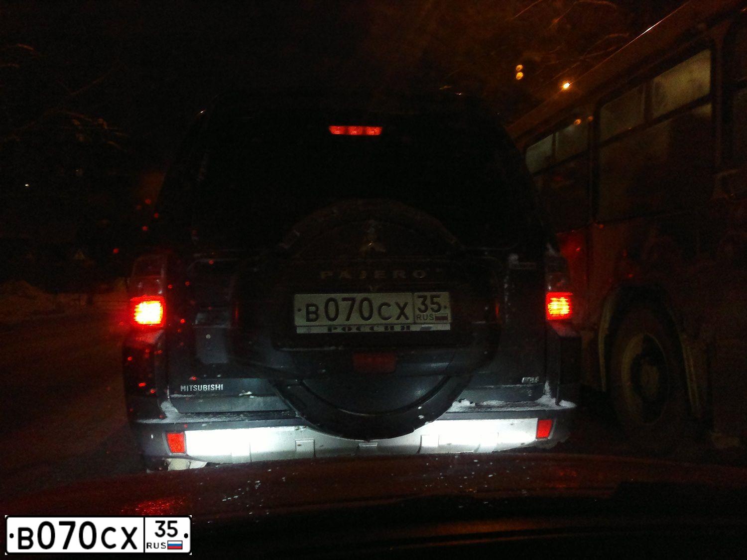 Фото автомобиля MITSUBISHI PAJERO, 2006 — госномер А507СТ122. Цвет: ЧЕРНЫЙ