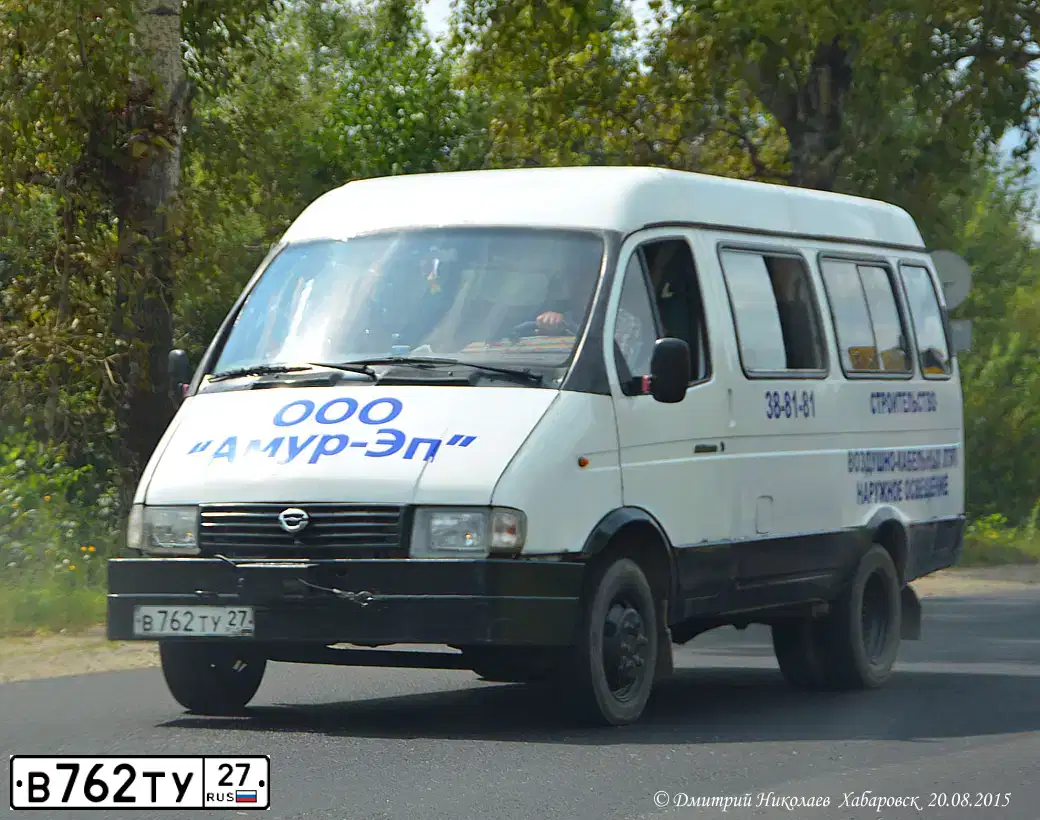 Фото автомобиля GAZ Z 3221 GAZEL, 2001 — госномер В762ТУ27. Цвет: СНЕЖНО-БЕЛЫЙ