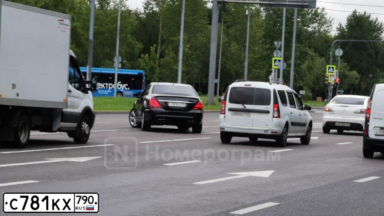 Фото автомобиля MERCEDES S-KLASSE, 2008 — госномер Х331РА797. Цвет: ЧЕРНЫЙ