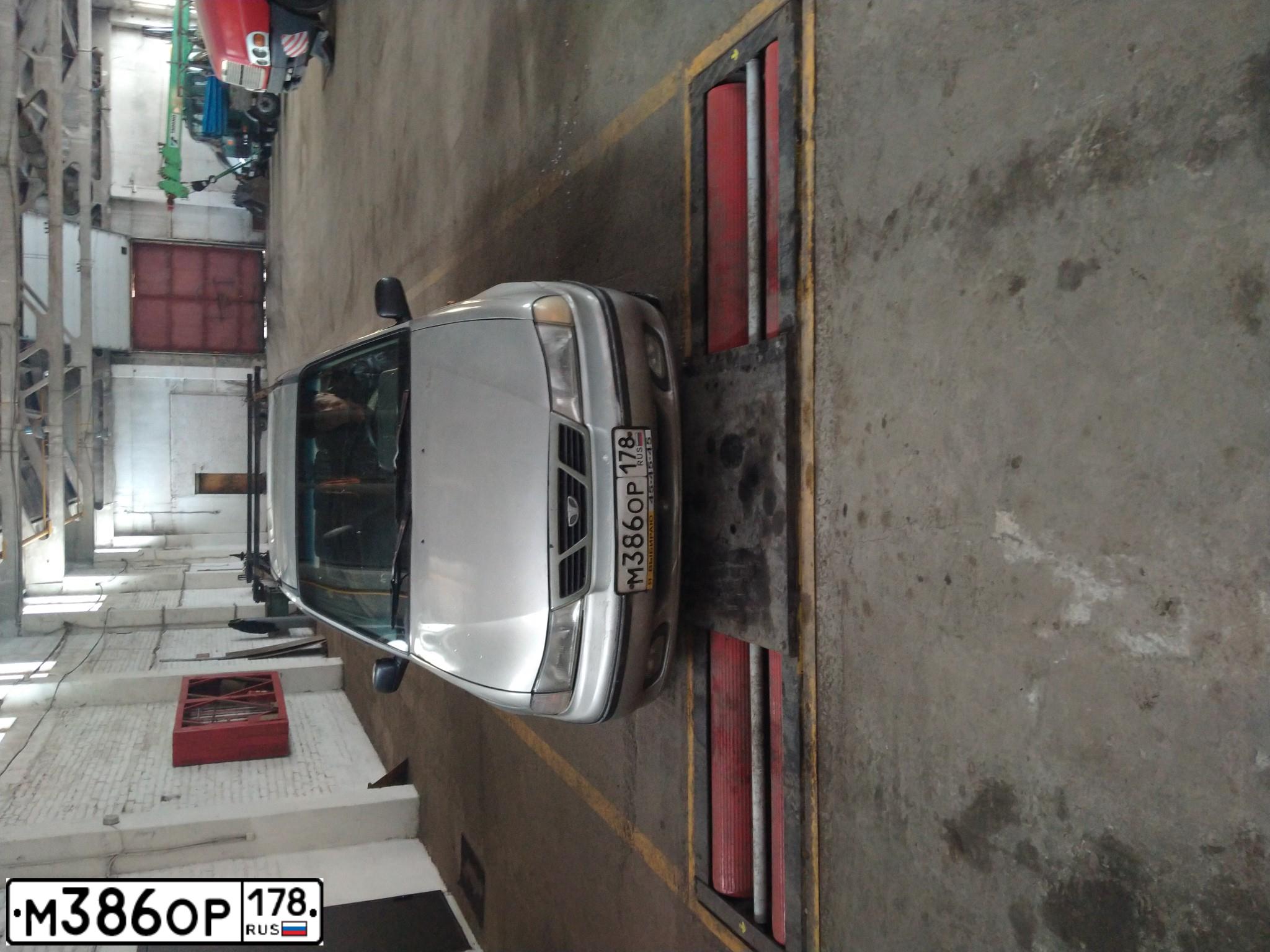 Фото автомобиля DAEWOO NEXIA, 2006 — госномер М386ОР178. Цвет: ПЕРЛ-СЕРЕБРИСТЫЙ