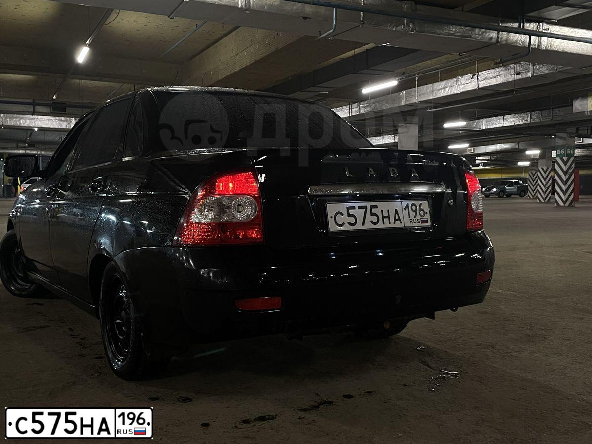Фото автомобиля LADA 2170 PRIORA, 2012 — госномер У934СУ96. Цвет: СИНЕ-ЧЕРНЫЙ