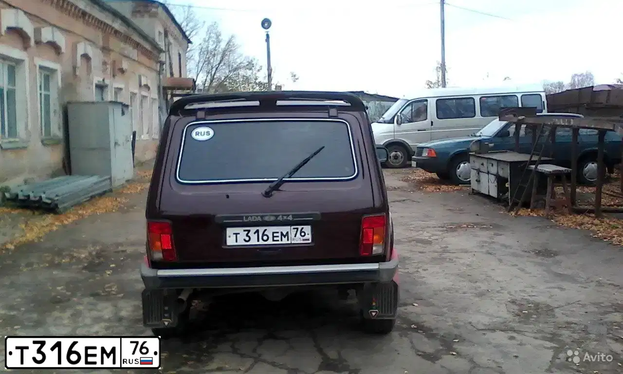 Фото автомобиля LADA 2121 NIVA, 2010 — госномер В289АХ181. Цвет: ТЕМНО-ВИШНЕВЫЙ