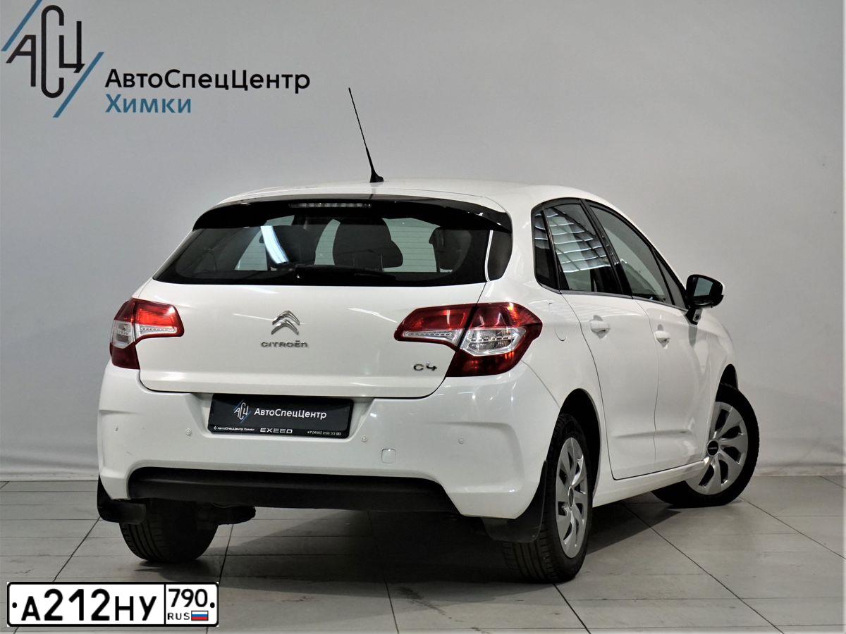 Фото автомобиля CITROEN C4, 2013 — госномер М666ТУ790. Цвет: Белый