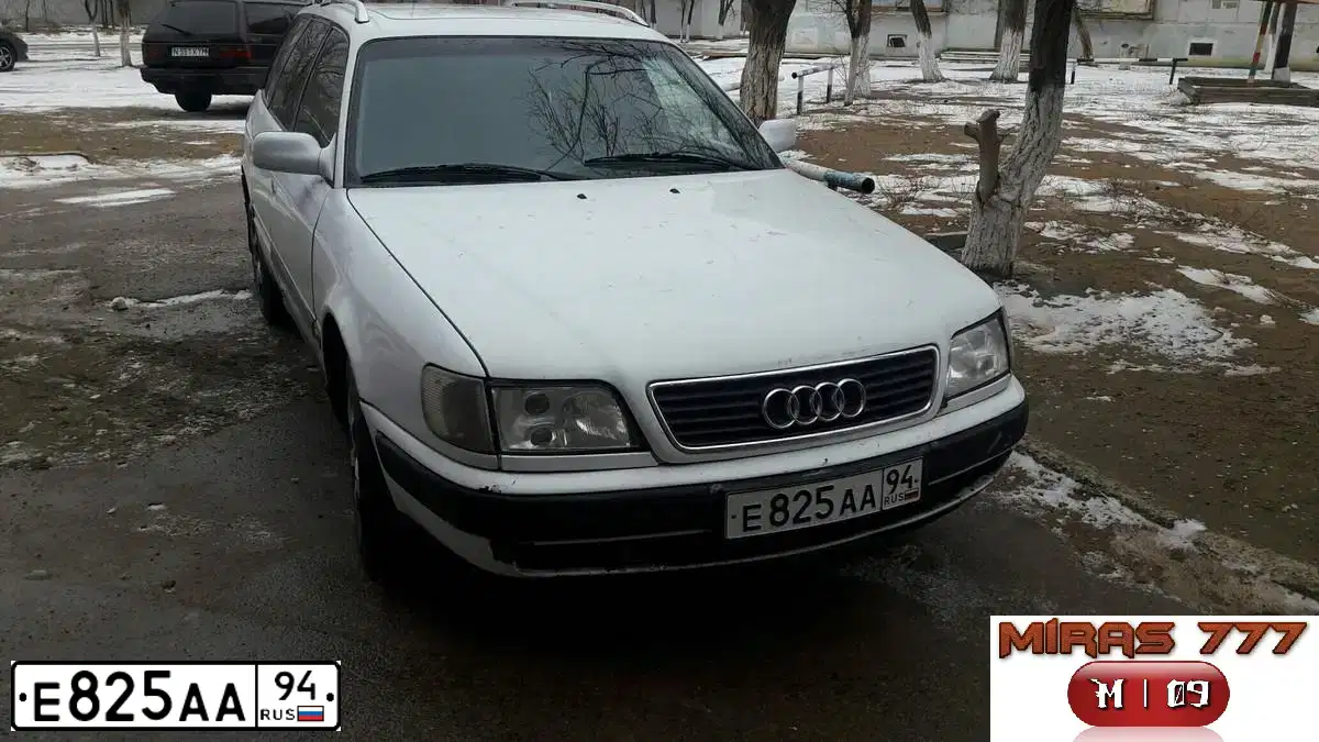 Фото автомобиля AUDI 100, 1992 — госномер С414ХВ177. Цвет: Белый