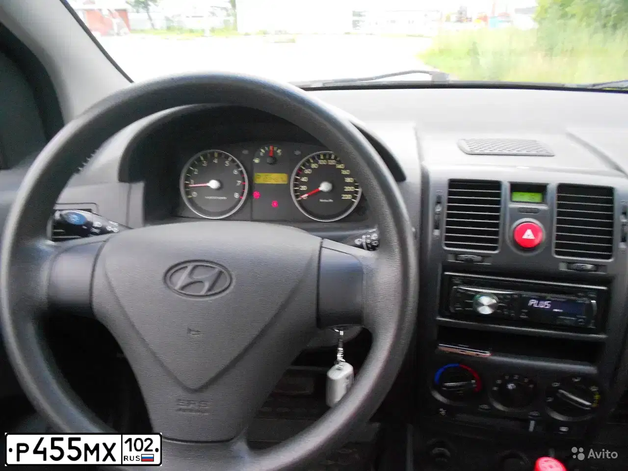 Фото автомобиля HYUNDAI GETZ, 2010 — госномер Р455МХ102. Цвет: СЕРЕБРИСТЫЙ