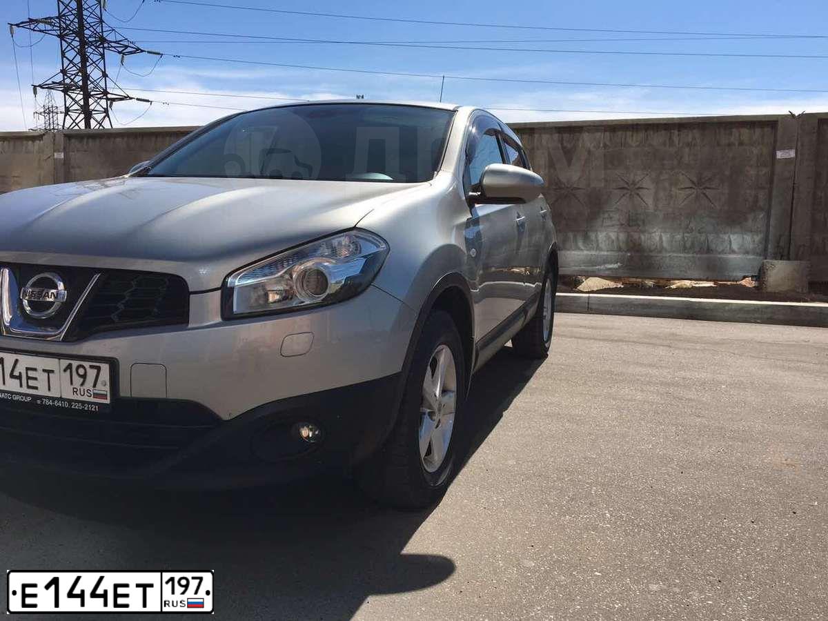Фото автомобиля CHEVROLET AVEO, 2010 — госномер Е144ЕТ197. Цвет: КРАСНЫЙ