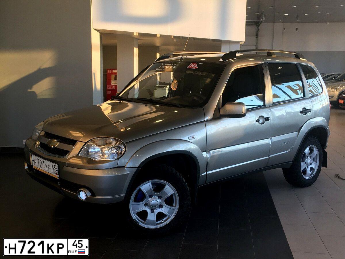 Фото автомобиля CHEVROLET NIVA, 2013 — госномер К943ОЕ45