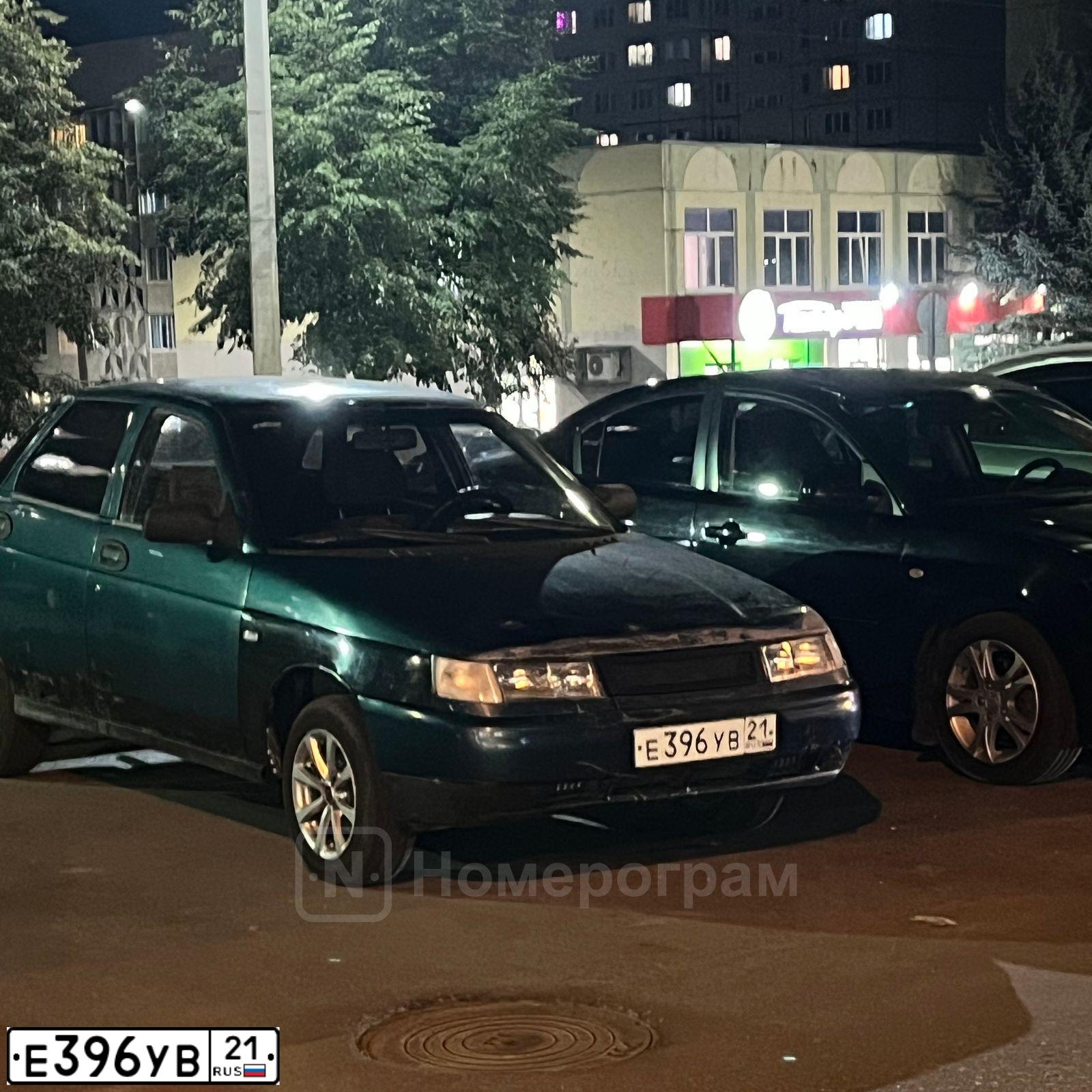 Фото автомобиля LADA 2110 LADA, 2001 — госномер Е396УВ21. Цвет: СЕРЕБРИСТО-ЗЕЛЕНЫЙ