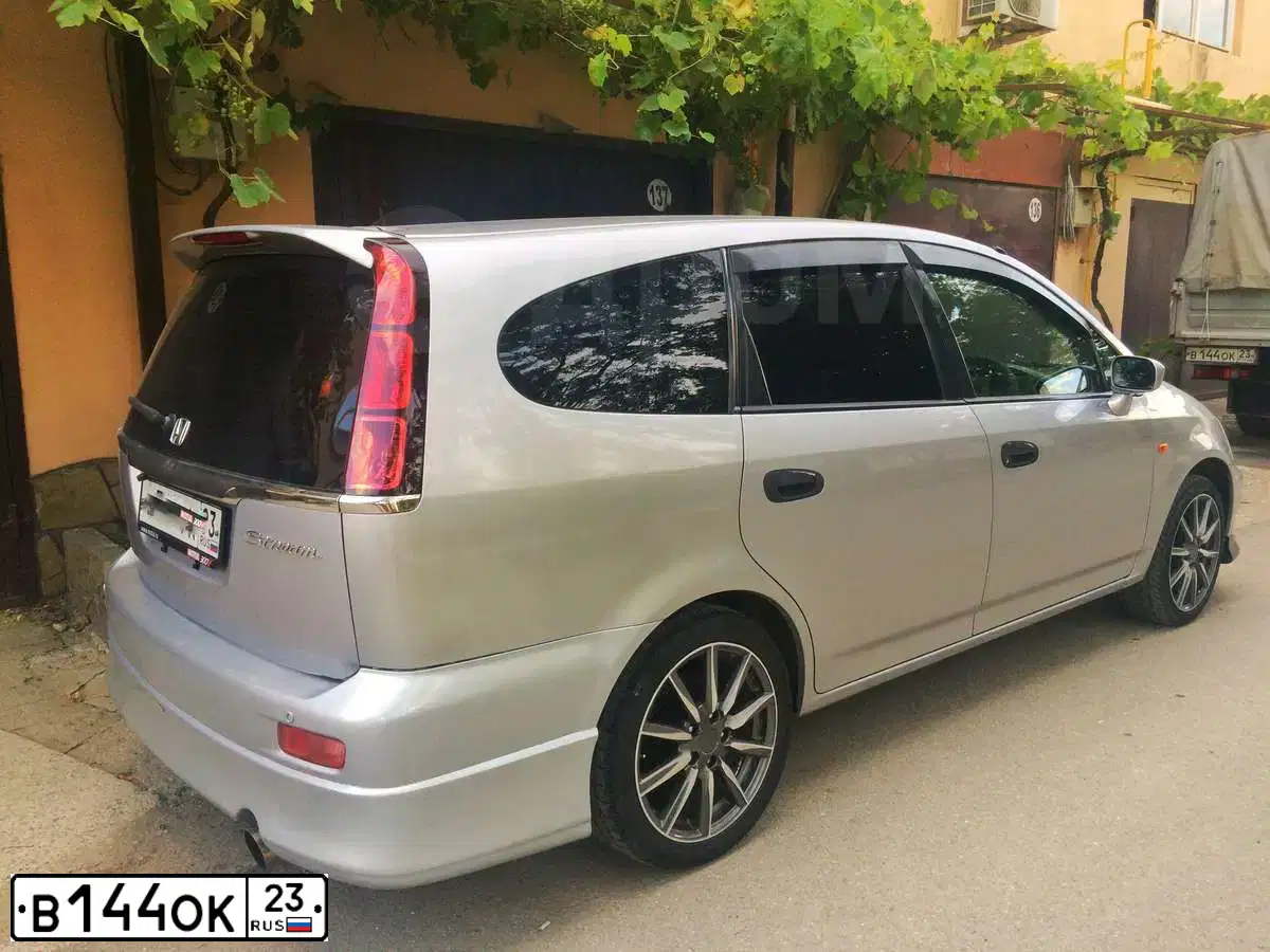 Фото автомобиля GAZ 3302 EL, 2003 — госномер Р582КН123. Цвет: БЕЛЫЙ