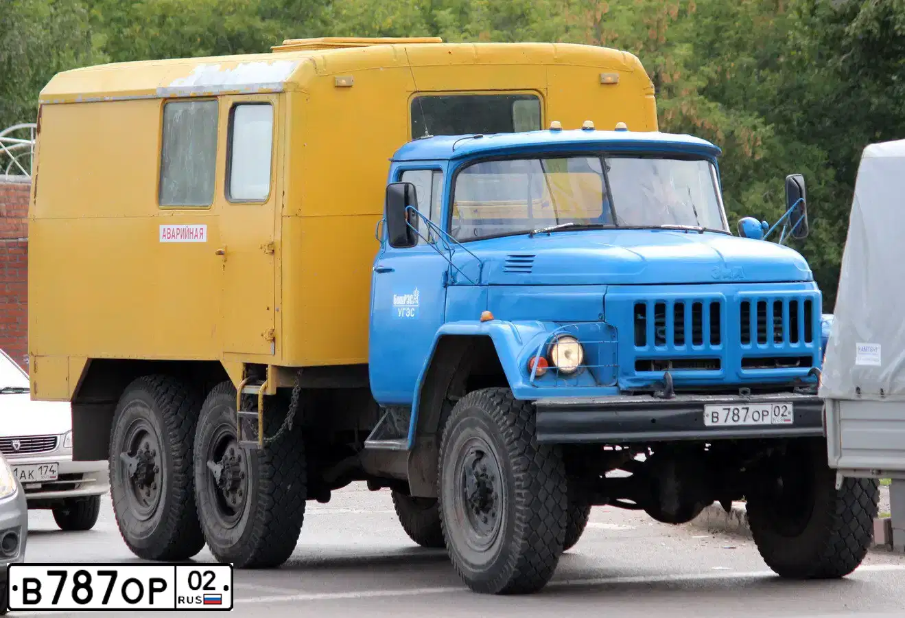 Фото автомобиля TOYOTA LANDCRUISER 200, 2010 — госномер В787ОР02. Цвет: СЕРЫЙ