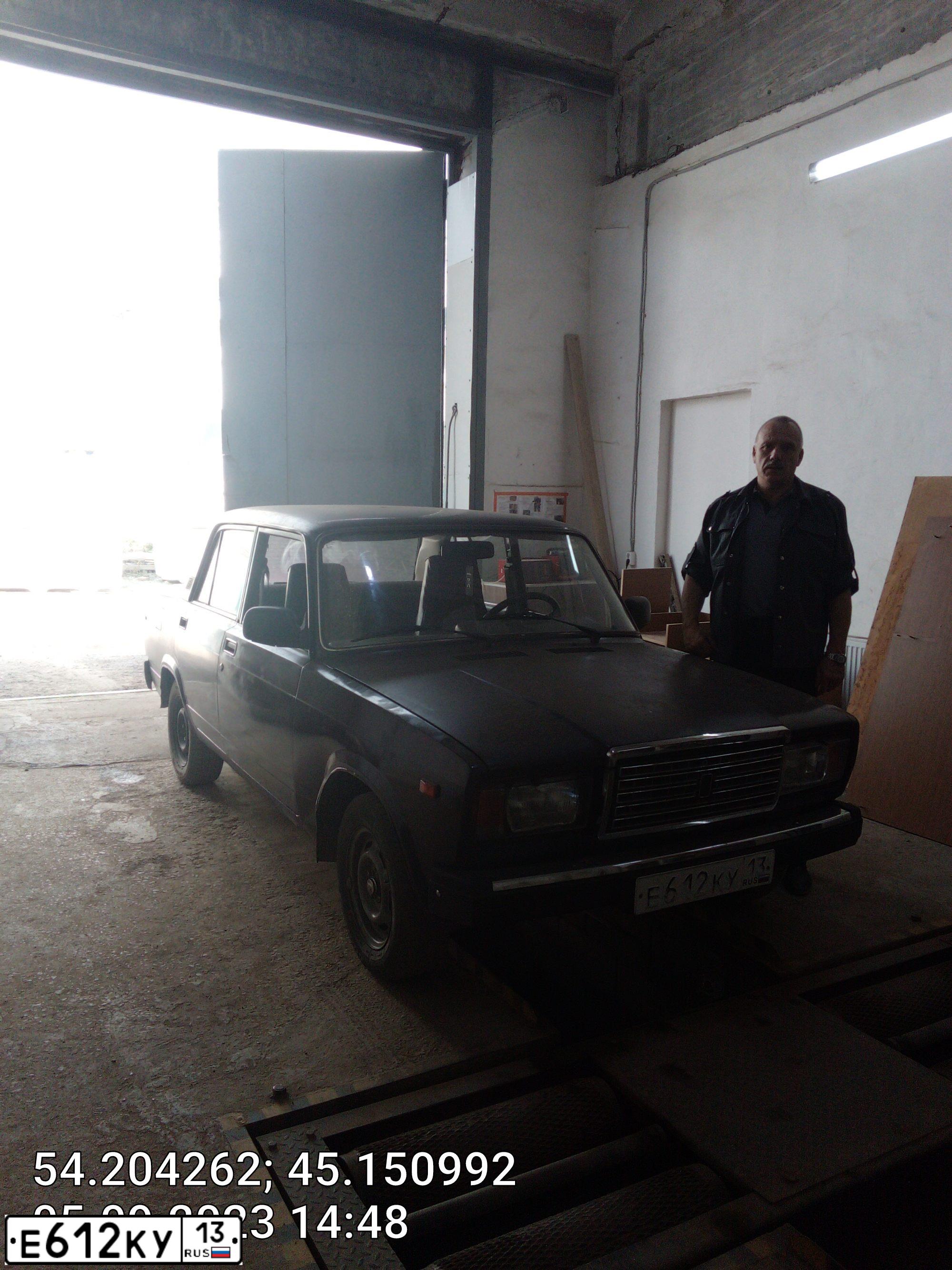 Фото автомобиля LADA 2107, 2002 — госномер М981РЕ13