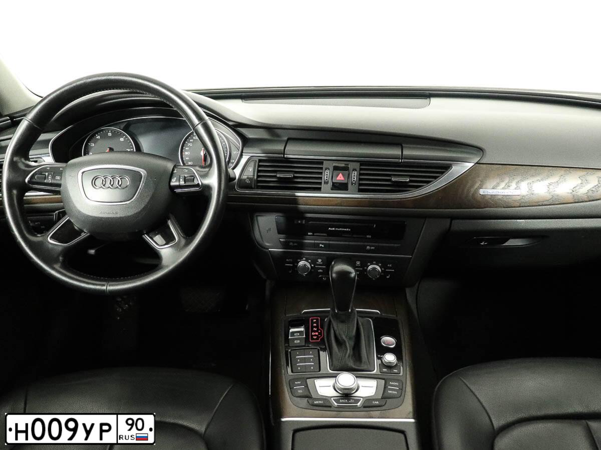 Фото автомобиля VOLKSWAGEN PASSAT, 1995 — госномер Н009УР90. Цвет: ЗЕЛЕНЫЙ