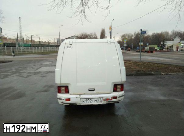 Фото автомобиля IZH 2717, 2005 — госномер Н192НМ77. Цвет: Белая-Белая