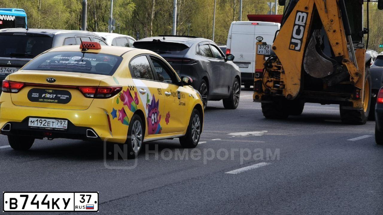 Фото автомобиля LADA GRANTA, 2020 — госномер С529УУ33. Цвет: Белый