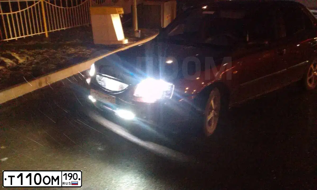 Фото автомобиля CHEVROLET T LACETTI, 2011 — госномер Т110ОМ190. Цвет: Серебристый