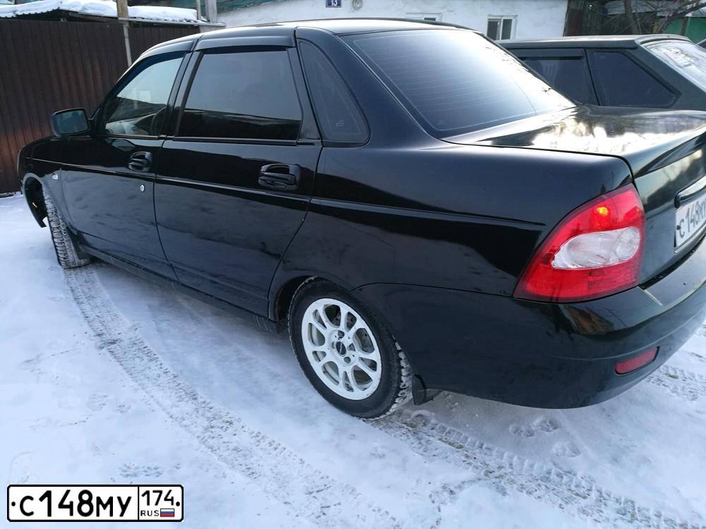 Фото автомобиля LADA 2170 PRIORA, 2010 — госномер Е259ЕЕ26. Цвет: СИНЕ-ЧЕРНЫЙ
