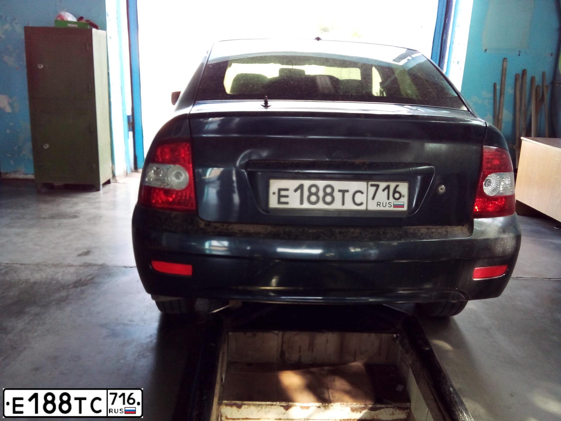 Фото автомобиля LADA 2172 PRIORA, 2008 — госномер Е188ТС716. Цвет: ГРАФИТОВЫЙ МЕТАЛЛИК
