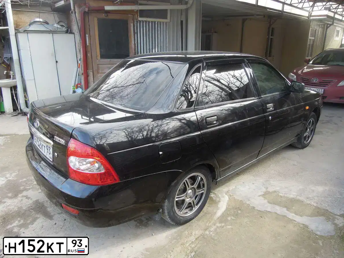 Фото автомобиля HYUNDAI PORTER, 2007 — госномер Н152КТ93. Цвет: Белый