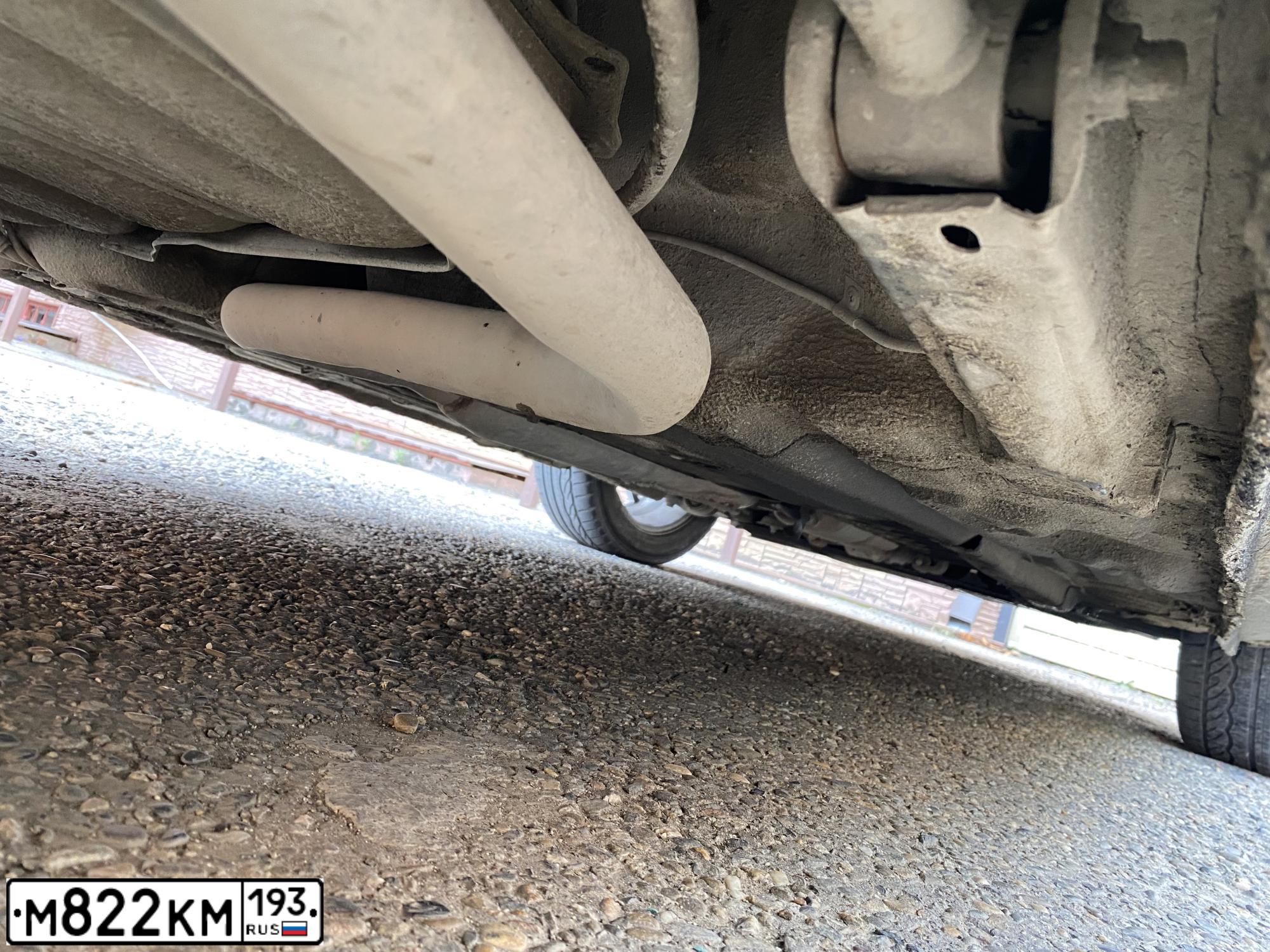 Фото автомобиля KIA CLARUS, 2000 — госномер М822КМ193. Цвет: СЕРЫЙ