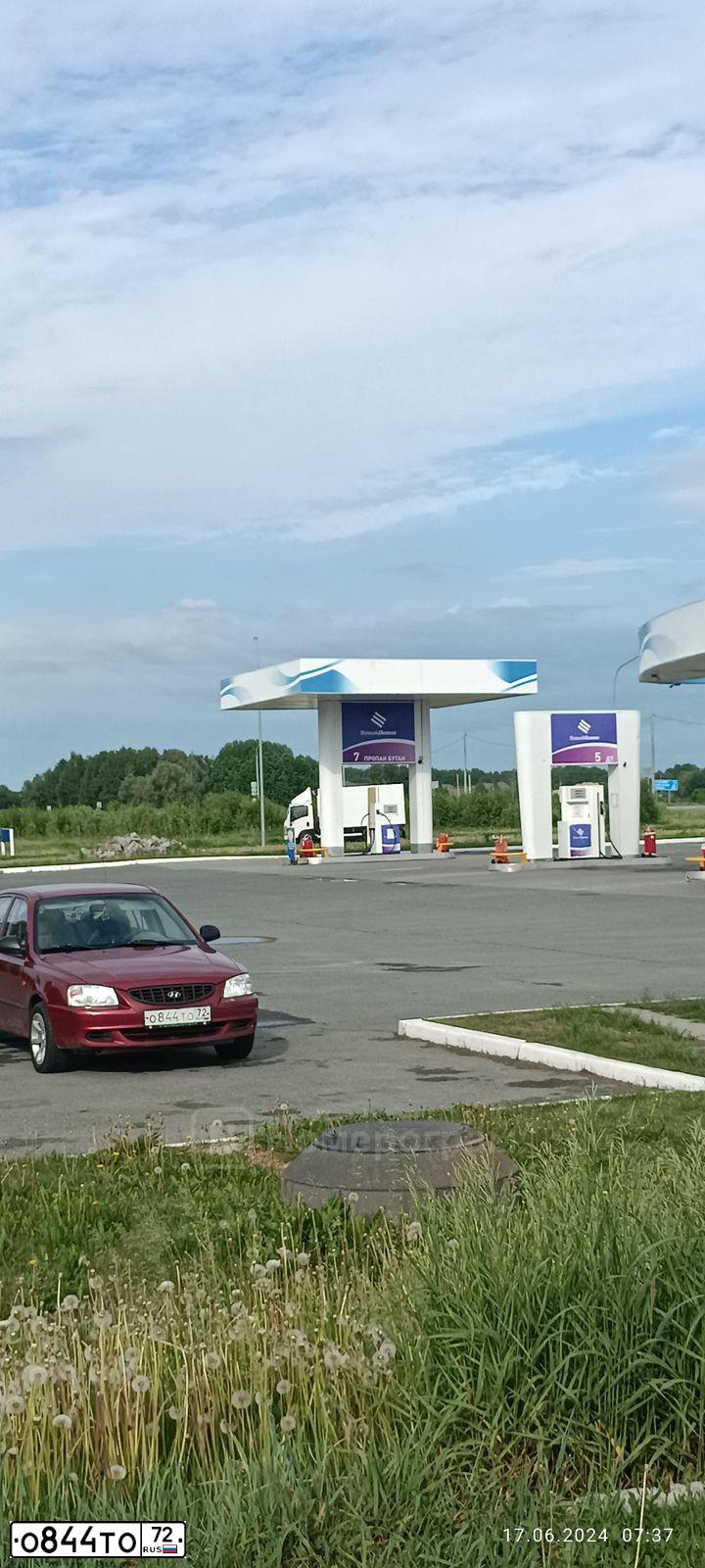 Фото автомобиля TAGAZ ACCENT, 2006 — госномер О844ТО72. Цвет: Красный