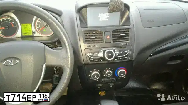 Фото автомобиля LADA 2192 KALINA, 2013 — госномер В133КУ702. Цвет: голубой