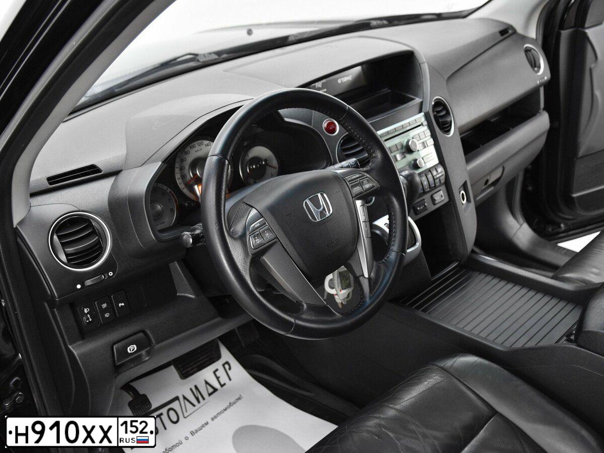 Фото автомобиля HONDA PILOT, 2008 — госномер В222АС152. Цвет: ЧЕРНЫЙ