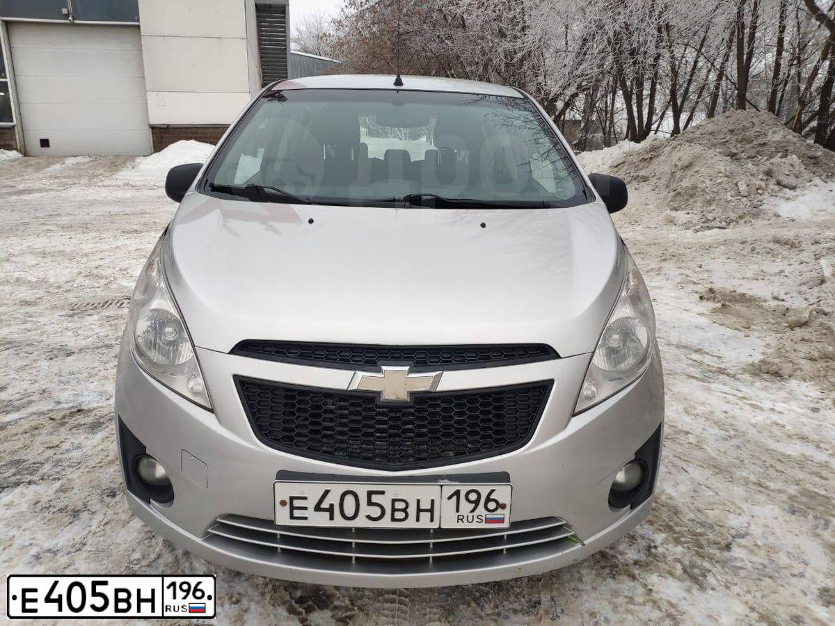Фото автомобиля CHEVROLET SPARK, 2012 — госномер Е405ВН196