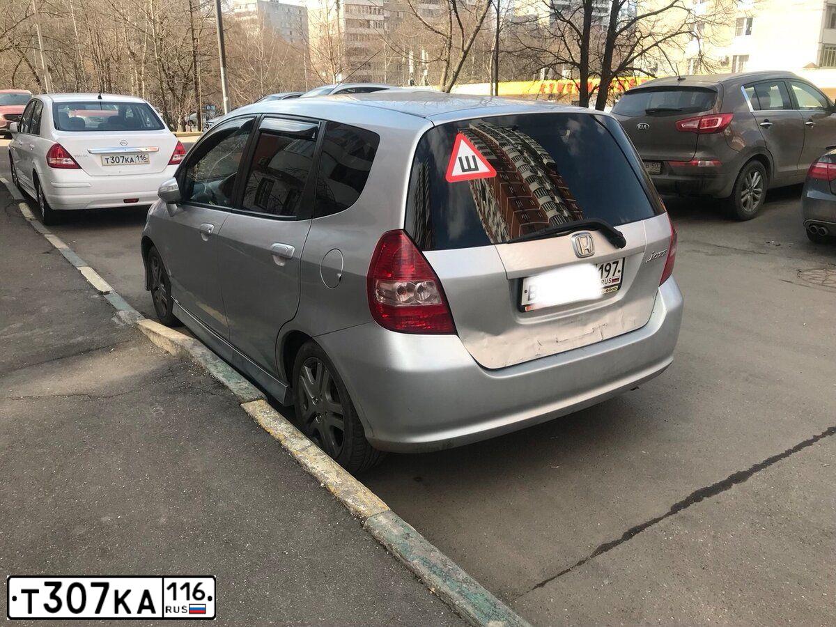 Фото автомобиля NISSAN TIIDA, 2013 — госномер Х506МС797. Цвет: Белый