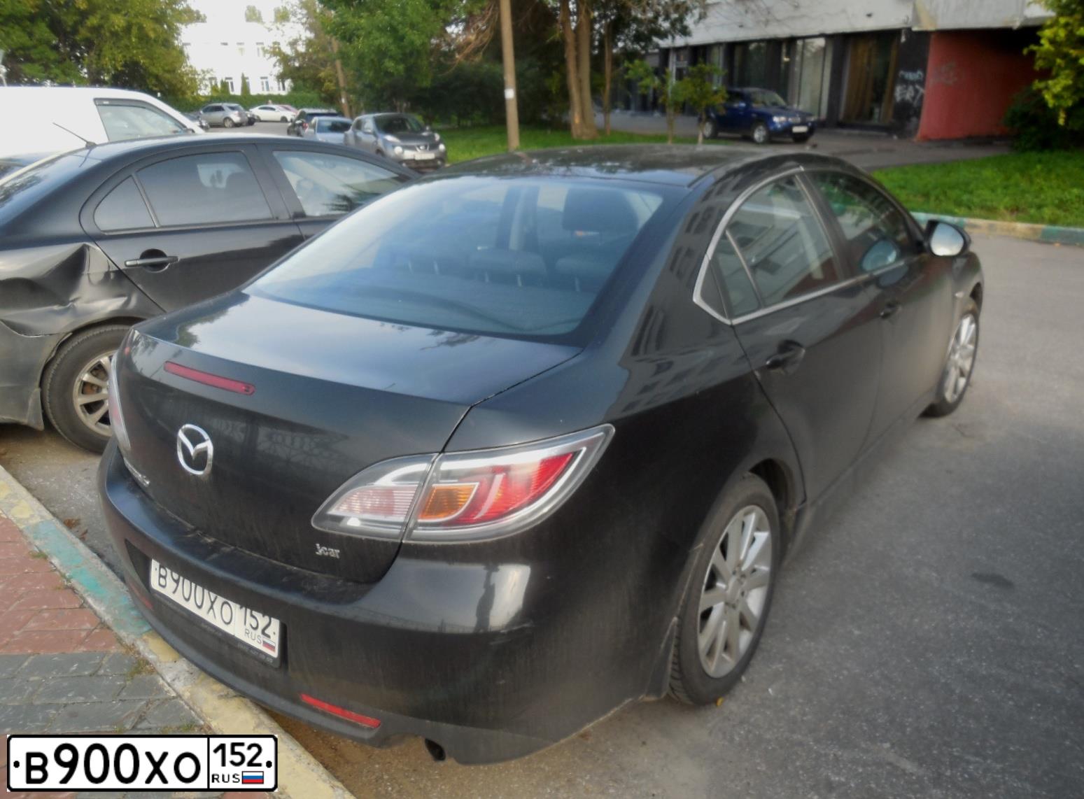 Фото автомобиля MAZDA 6, 2010 — госномер В900ХО152. Цвет: ЧЕРНЫЙ