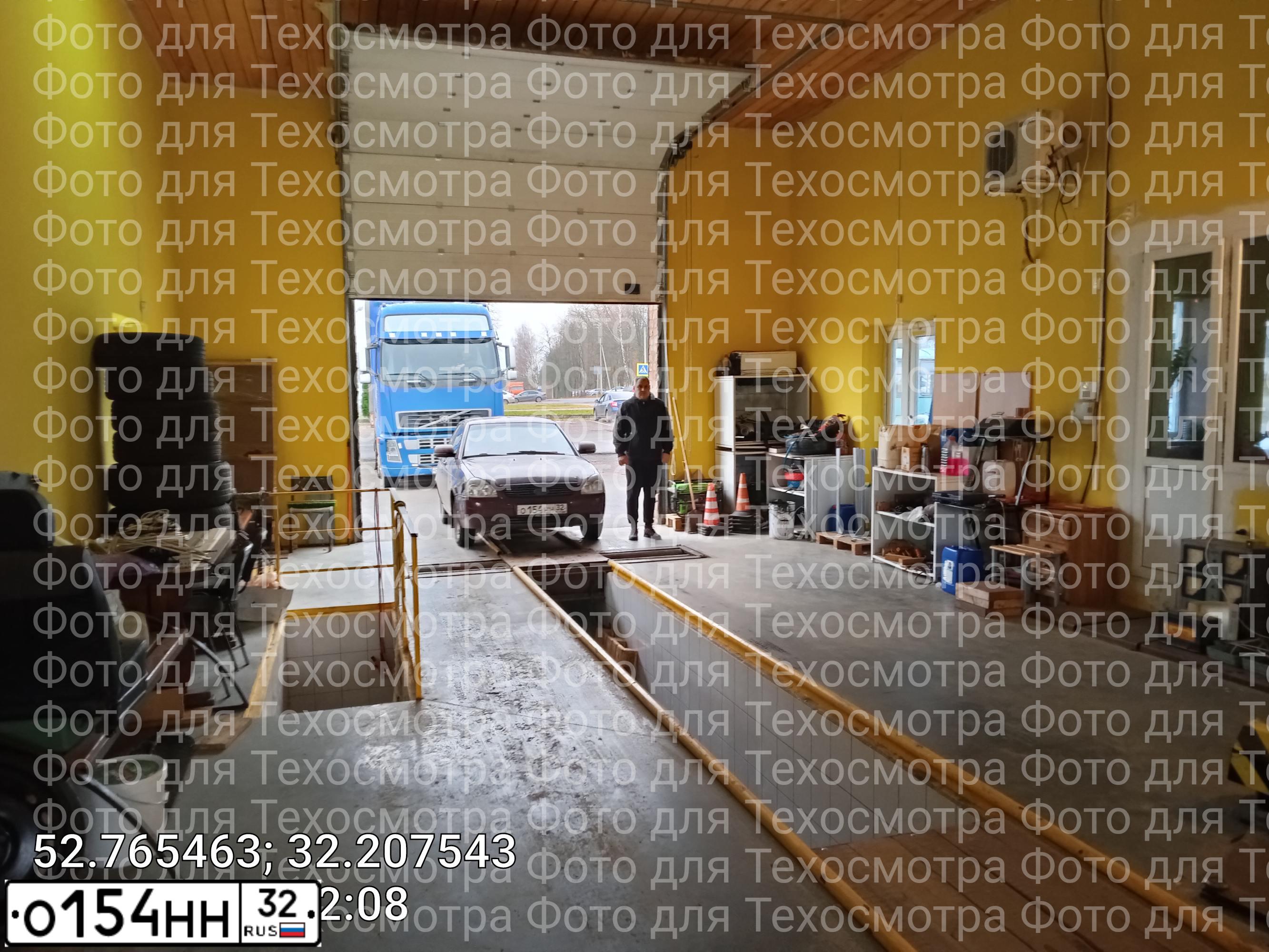 Фото автомобиля LADA PRIORA, 2008 — госномер Р993ОС32. Цвет: ТЕМНО-ВИШНЕВЫЙ