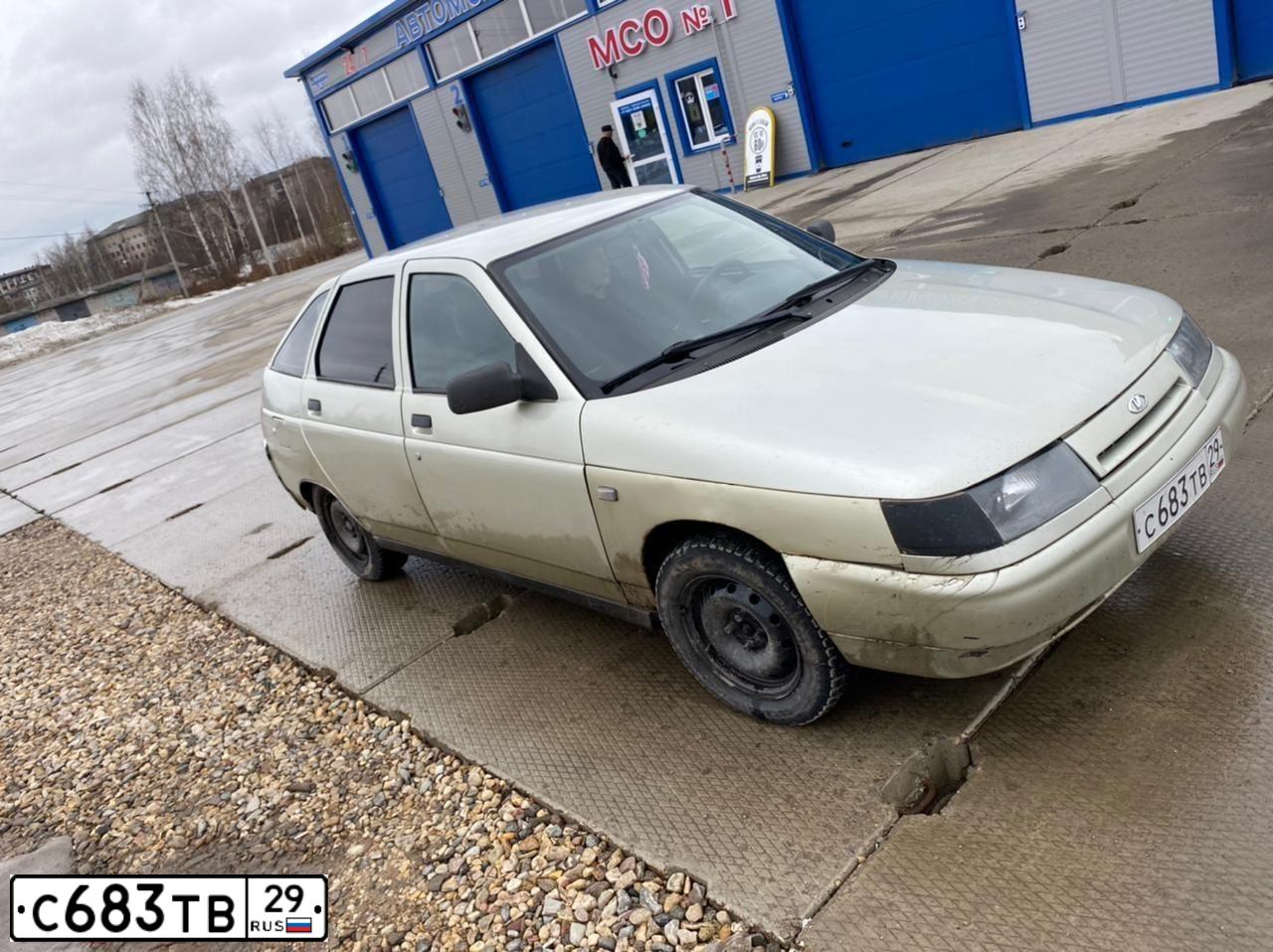 Фото автомобиля LADA 2112 LADA, 2005 — госномер Х330СР76. Цвет: СЕРЕБРИСТО-БЕЖЕВЫЙ