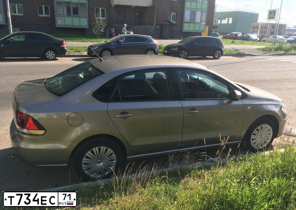 Фото автомобиля VOLKSWAGEN POLO, 2016 — госномер У699УК71. Цвет: БЕЖЕВЫЙ