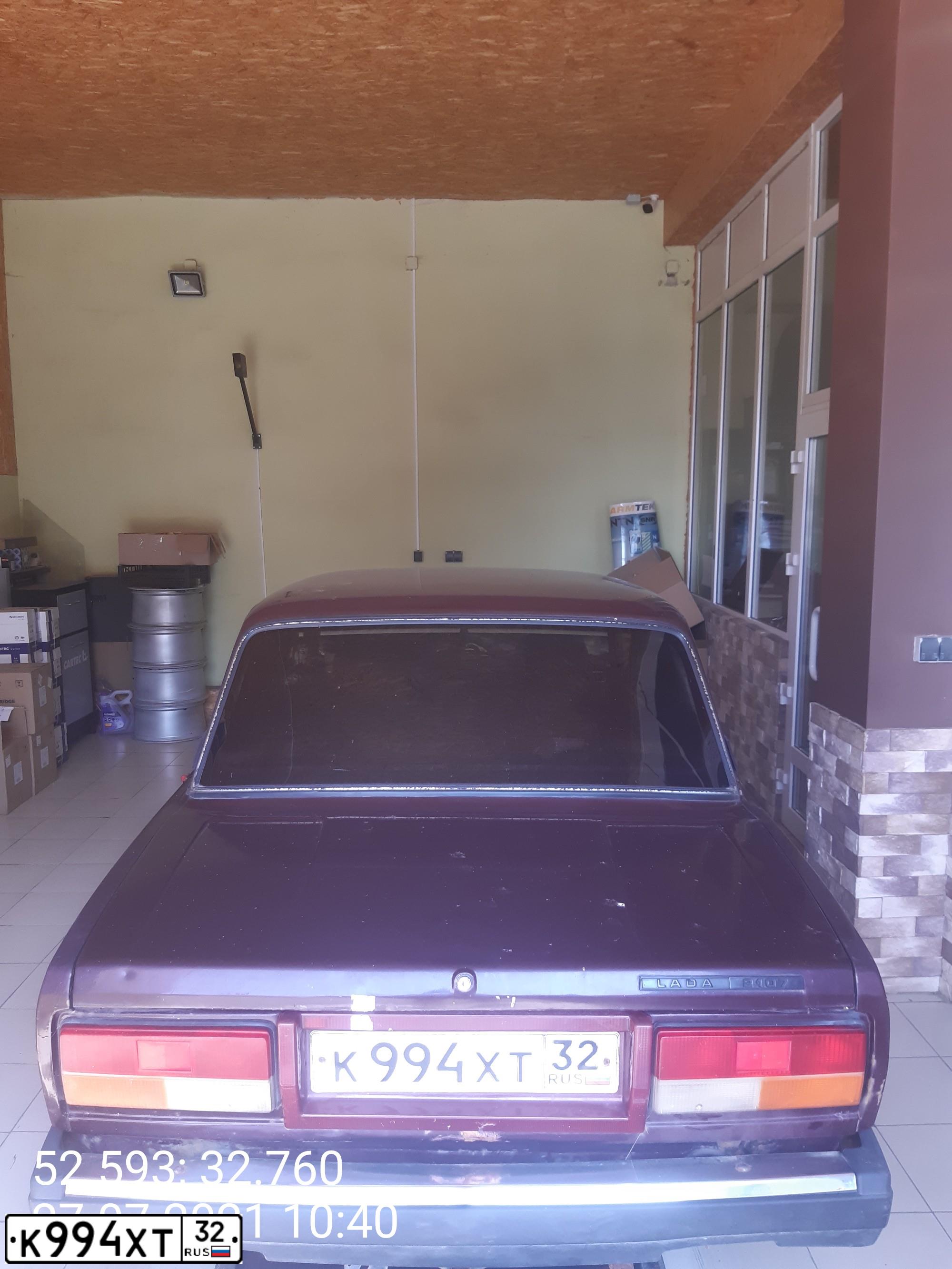 Фото автомобиля LADA 2107 LADA, 2008 — госномер К994ХТ32. Цвет: ТЕМНО-ВИШНЕВЫЙ