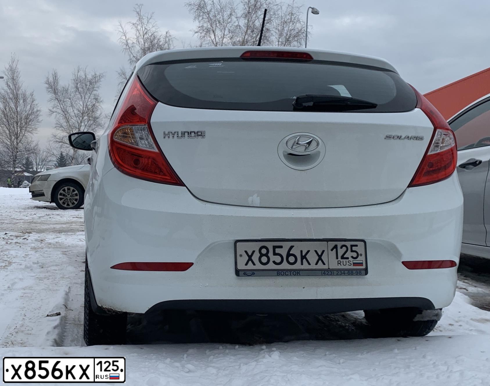 Фото автомобиля HYUNDAI SOLARIS, 2015 — госномер Т553МТ03. Цвет: Белый