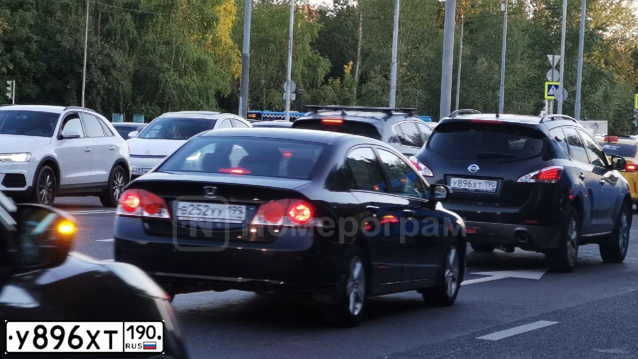 Фото автомобиля NISSAN MURANO, 2012 — госномер У896ХТ190. Цвет: ЧЕРНЫЙ
