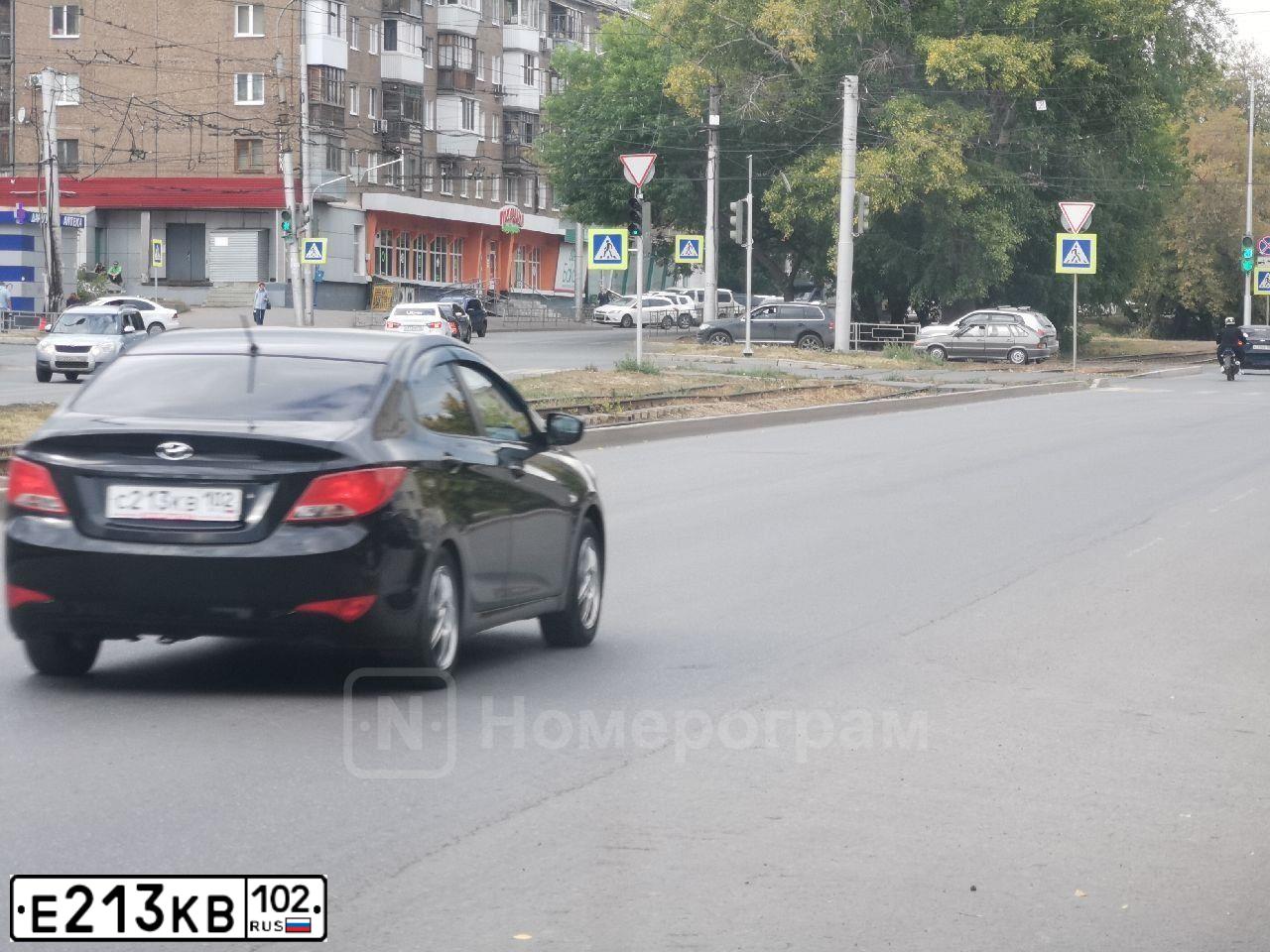 Фото автомобиля LADA 2114 SAMARA, 2011 — госномер А119УМ702. Цвет: СЕРО-СИНЕ-ЗЕЛЕНЫЙ