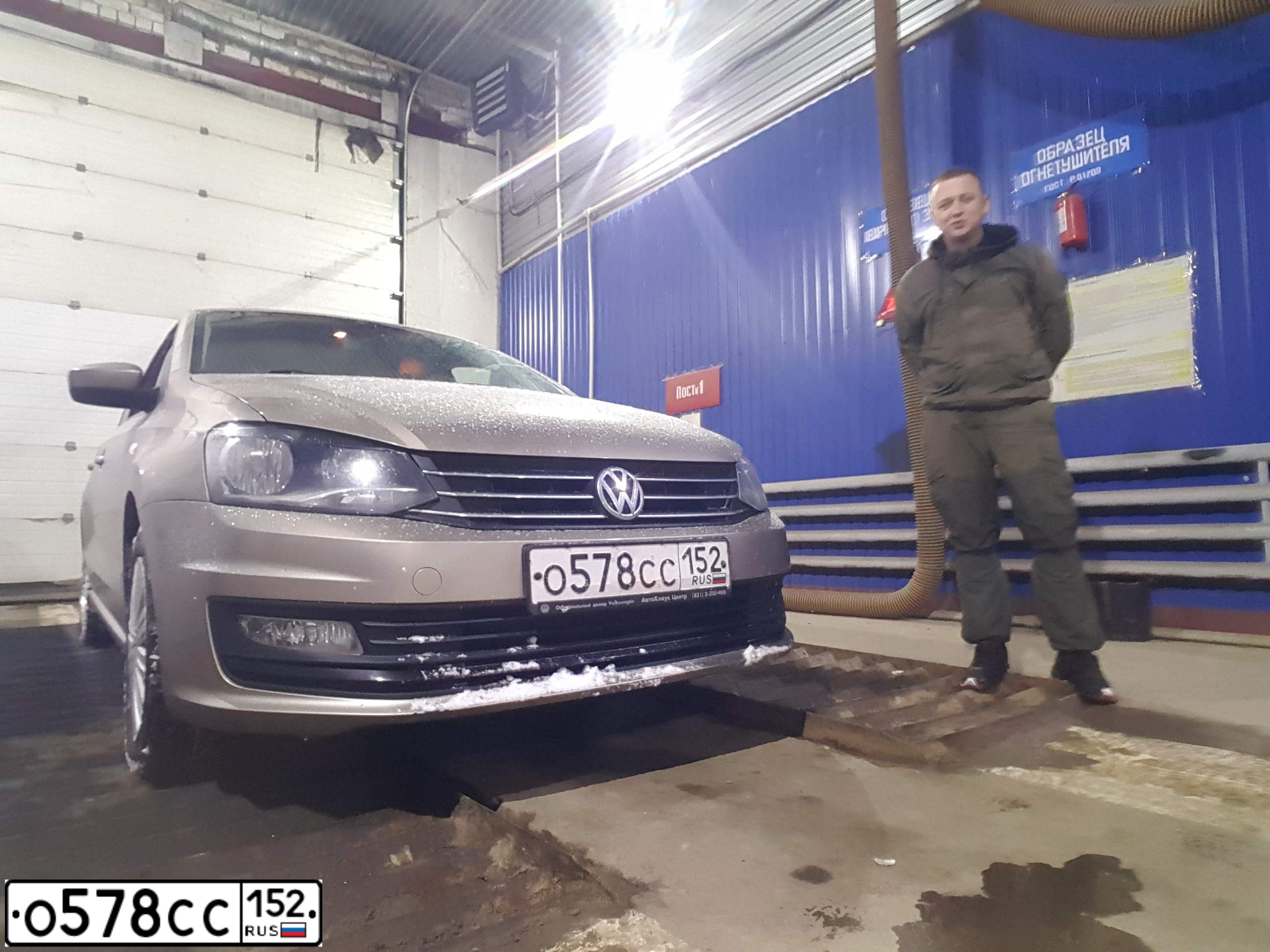 Фото автомобиля VOLKSWAGEN POLO, 2017 — госномер О578СС152. Цвет: БЕЖЕВЫЙ