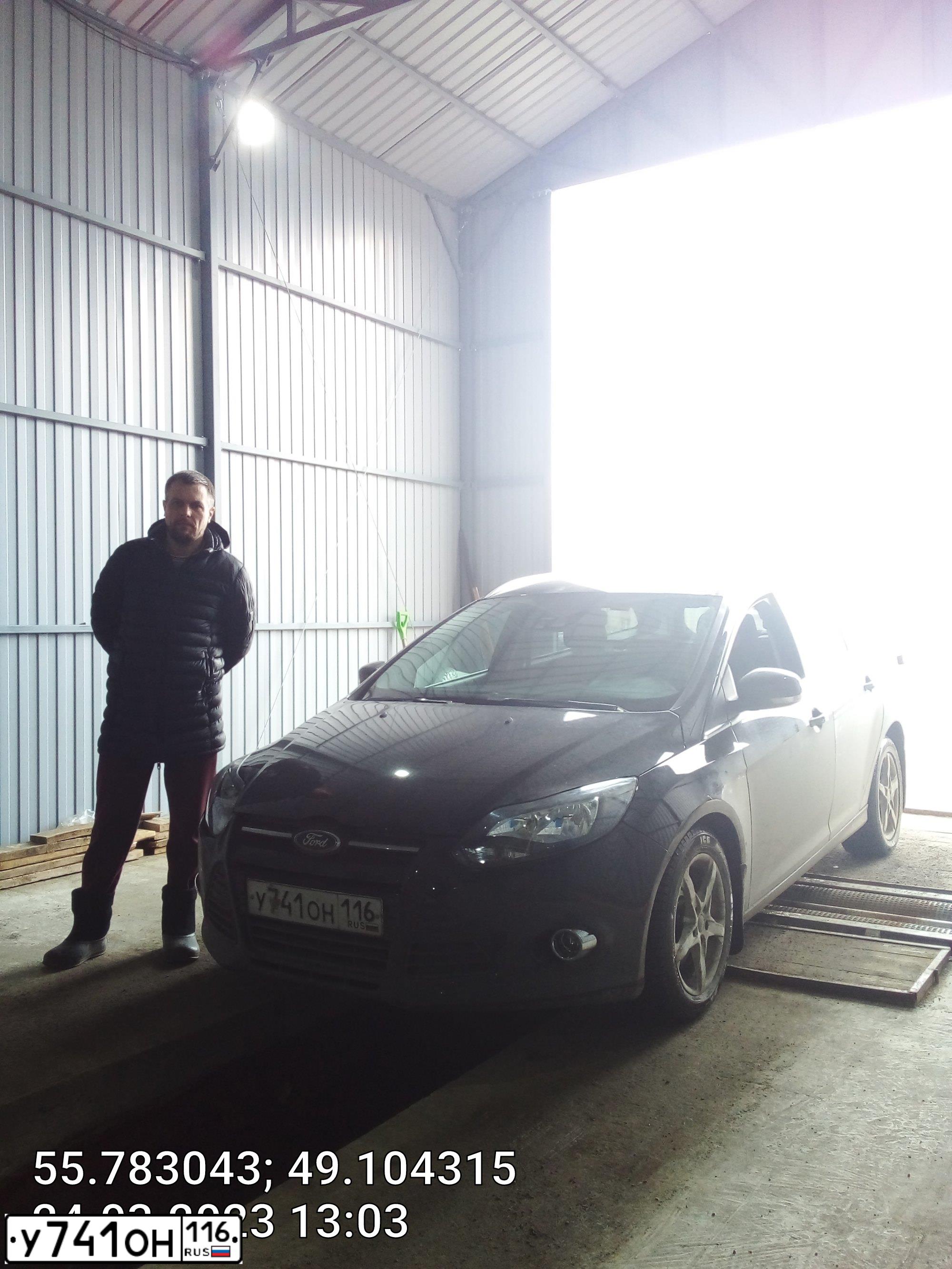 Фото автомобиля FORD FOCUS, 2014 — госномер У741ОН116. Цвет: ЧЕРНЫЙ