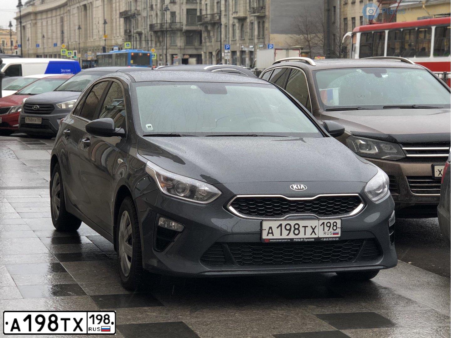 Фото автомобиля KIA CEE'D, 2018 — госномер К695ЕС53. Цвет: СЕРЫЙ