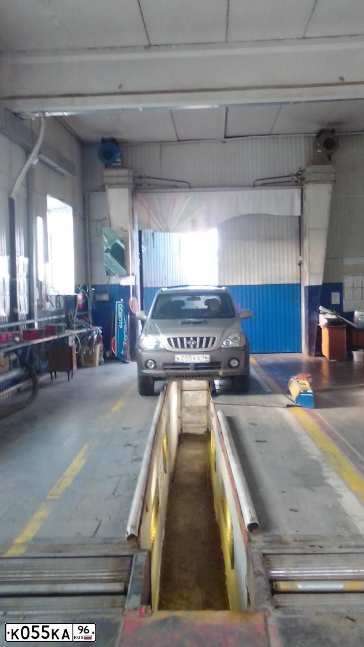 Фото автомобиля HYUNDAI TERRACAN, 2002 — госномер К055КА96. Цвет: СВЕТЛО СЕРЫЙ