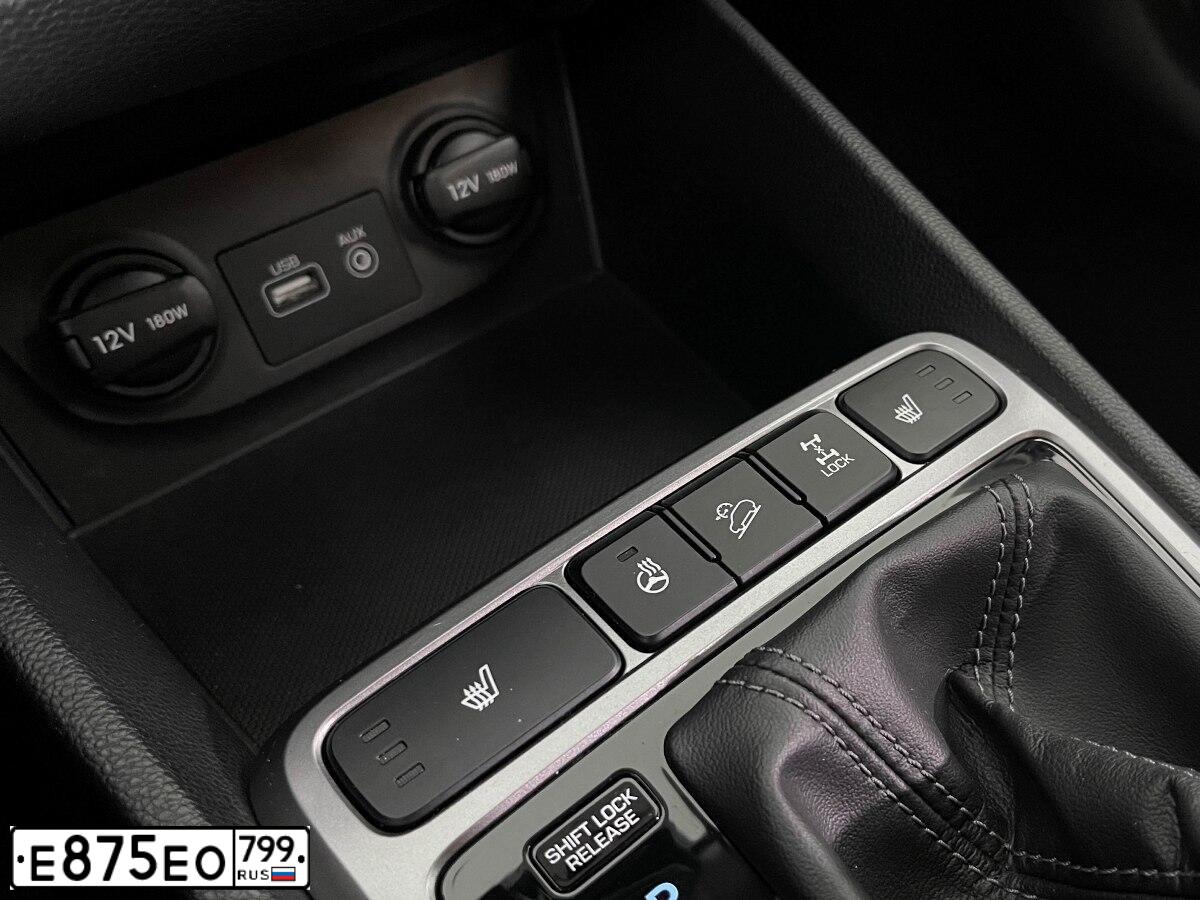 Фото автомобиля HYUNDAI CRETA, 2018 — госномер Е875ЕО799. Цвет: ЧЕРНЫЙ